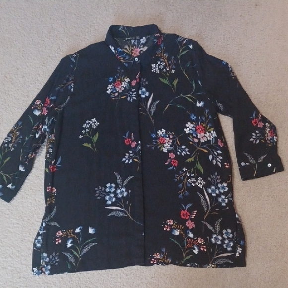 Stradivarius 3/4 Sleeve Button Up Top - Picture 1 of 15